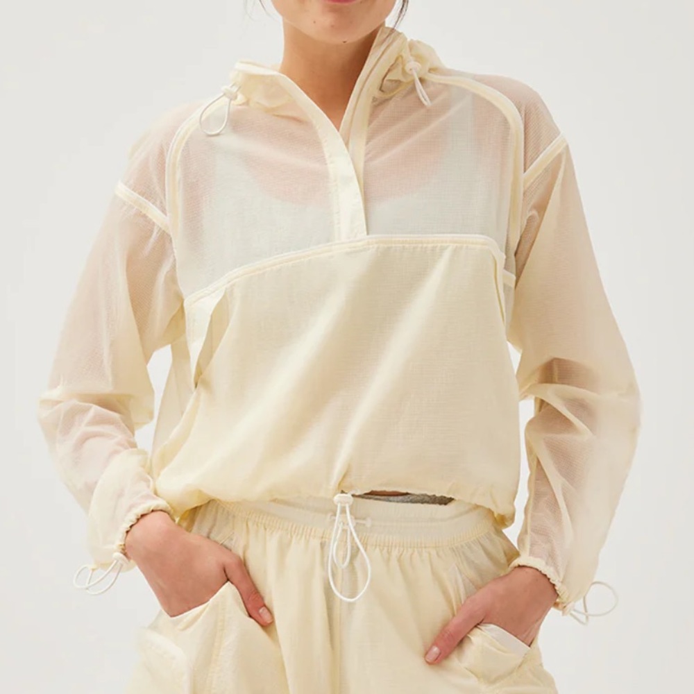 ISO - Outdoor Voices - Windbreaker Pullover